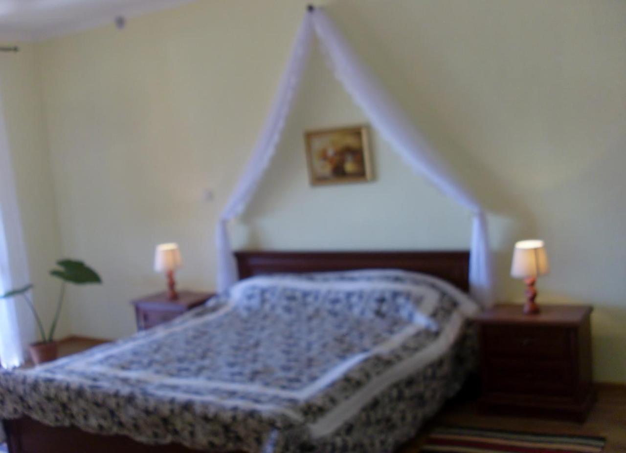 Villa Eden Delux Yanoshi Esterno foto